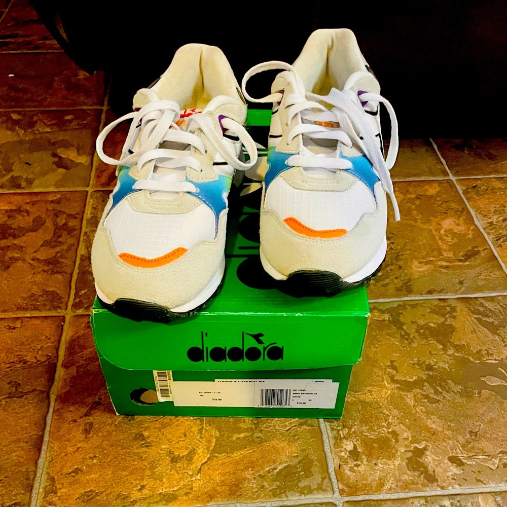 Diadora sneakers Size 5. Big kids - Picture 2 of 6